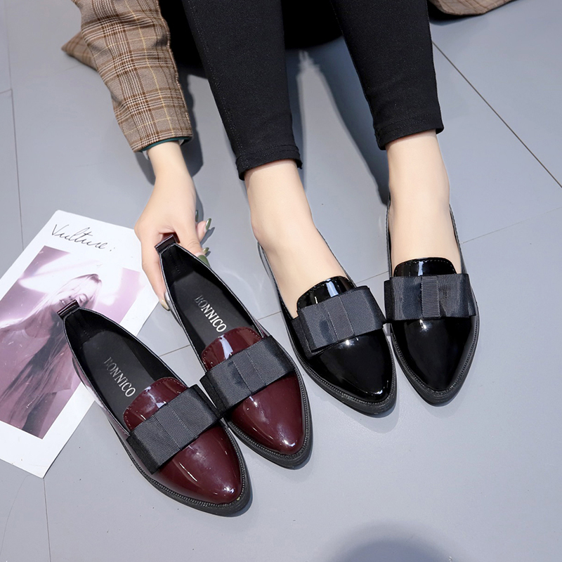 Black/ Wine Red Patent Leather - Home Office Size recension och pris